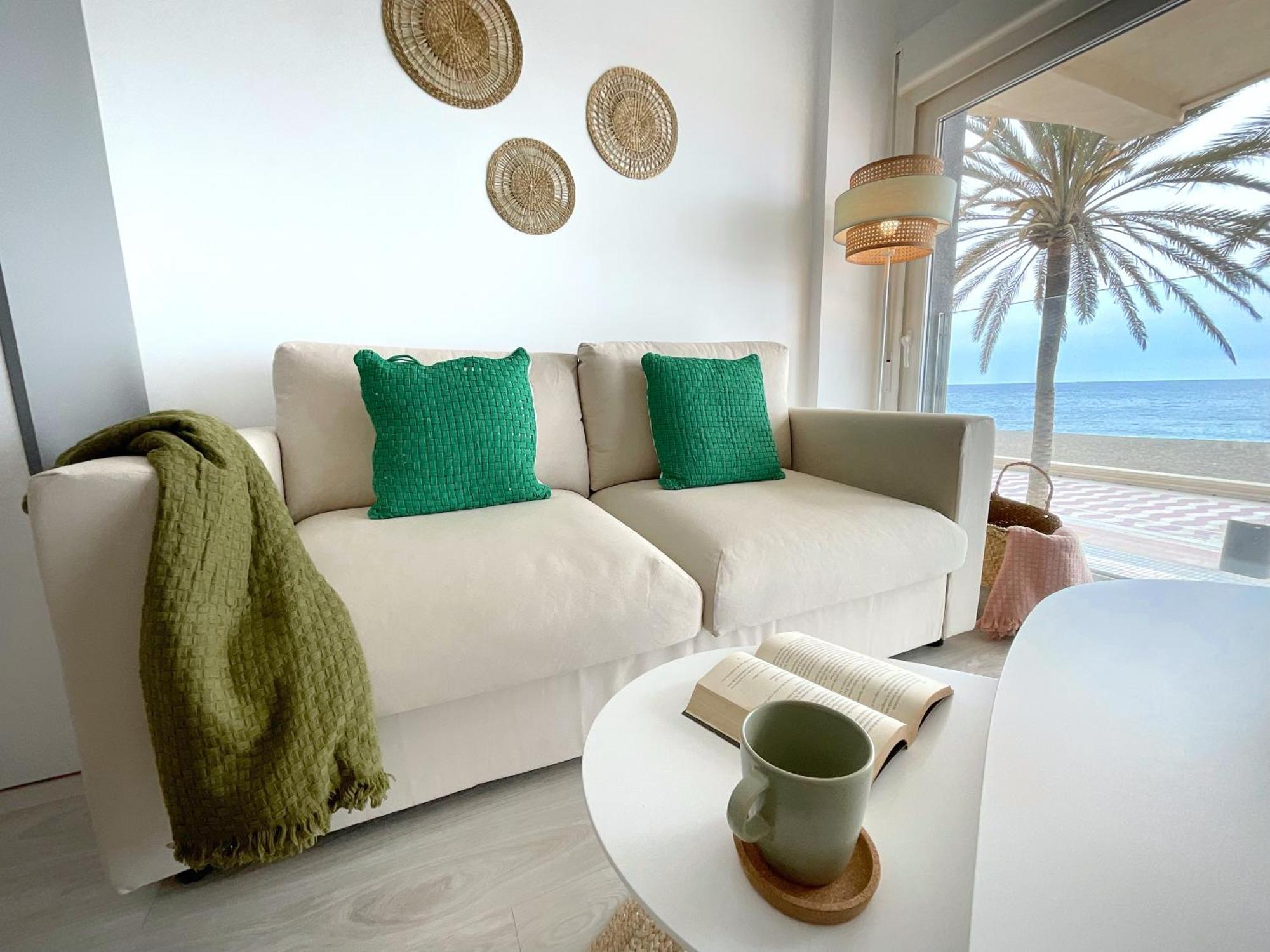 Cs7 Kaleria Suites Almeria Ngoại thất bức ảnh