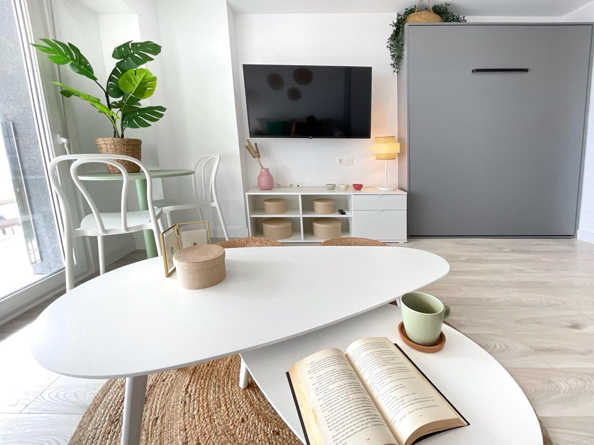 Cs7 Kaleria Suites Almeria Ngoại thất bức ảnh