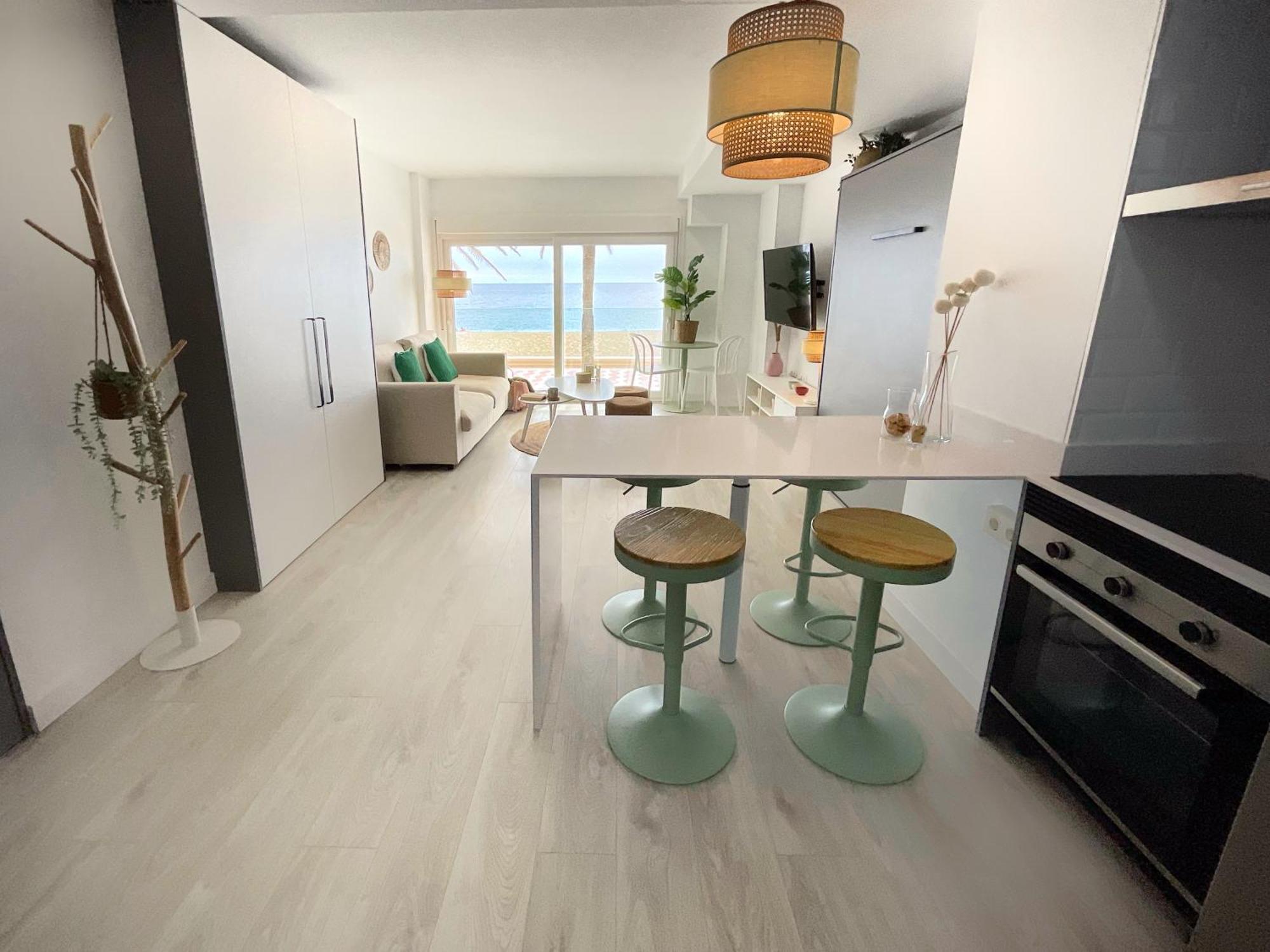 Cs7 Kaleria Suites Almeria Ngoại thất bức ảnh