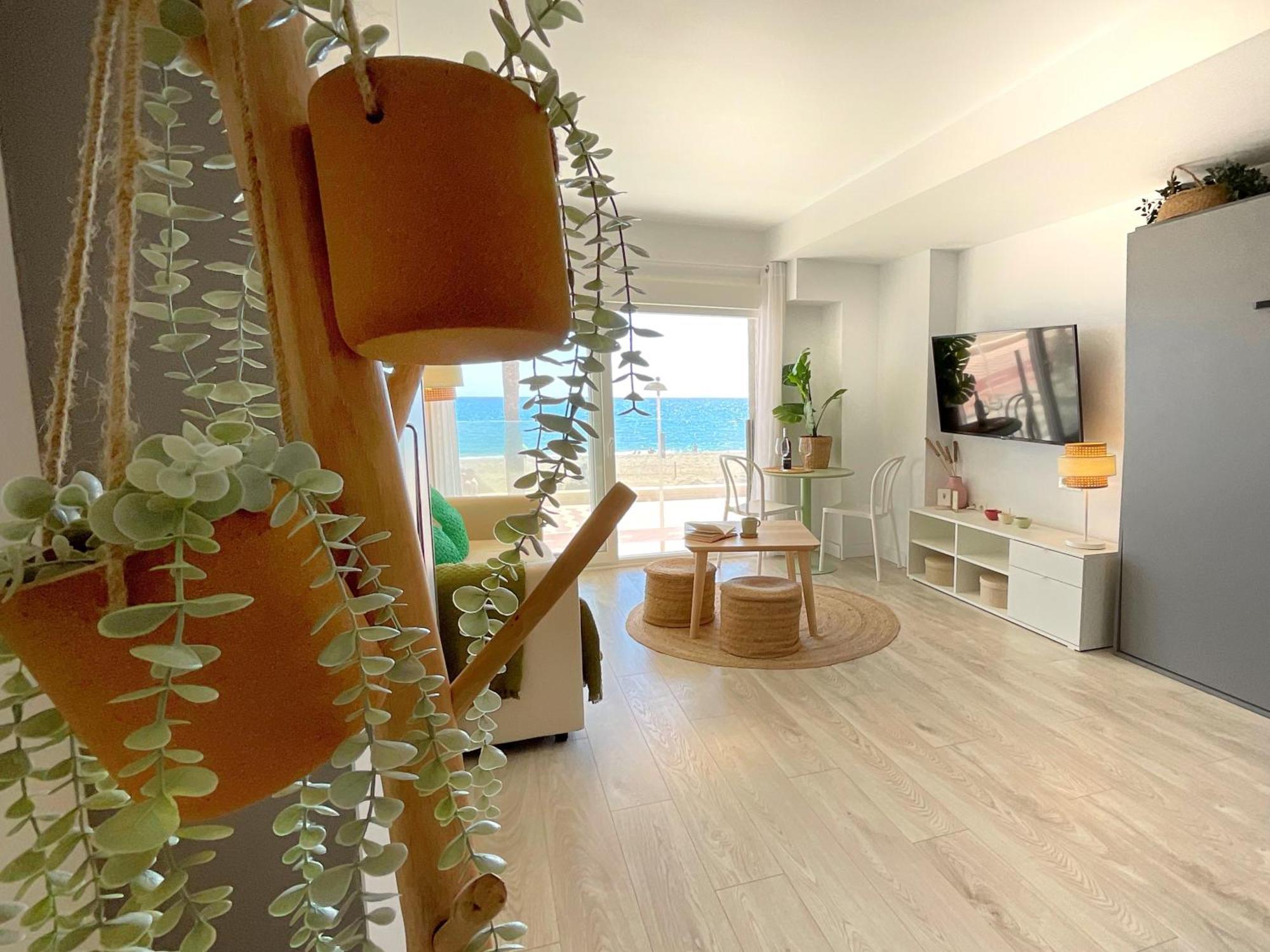Cs7 Kaleria Suites Almeria Ngoại thất bức ảnh